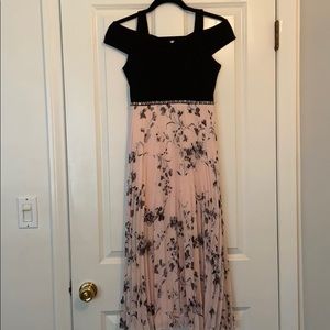 Speechless, Dressy kids long dress